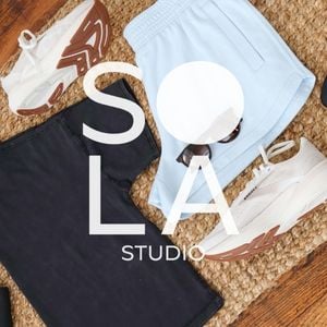 <div style="text-align: center;"><b style="background-color: rgba(0, 0, 0, 0);">Sola Studio</b></div>